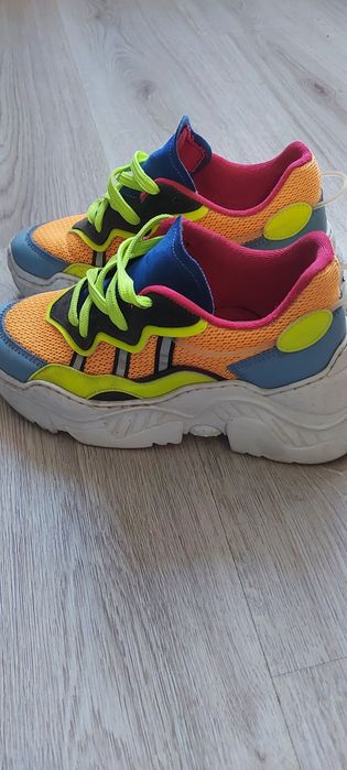 Страхотни дамски сникърси на брандове