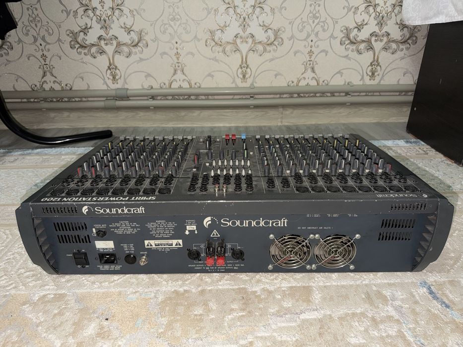 Soundcraft пульт сатылады !