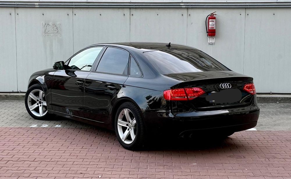 Vând AUDI A4 B8
