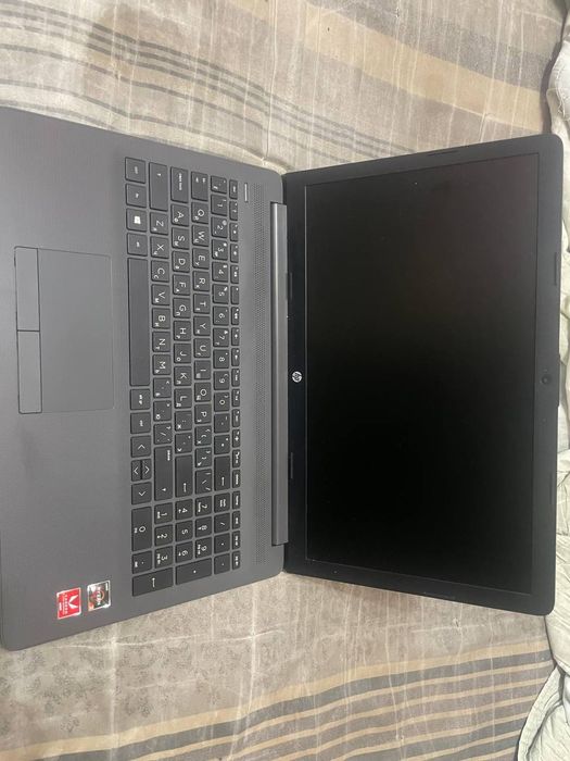 Продаю ноутбук Hp в идеальном состоянии работает отлично