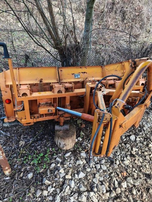 Cilindru hidraulic telescopic lama zapada si suport lama pentru