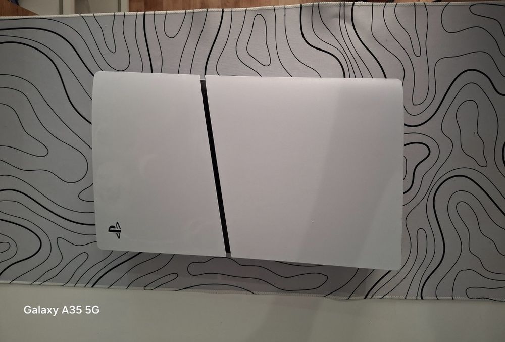 PS5 Disk Edition 1TB + контролер + кутия