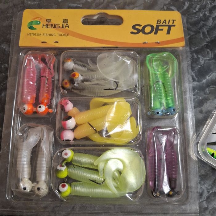 Комплект воблери и силиконови примамки – щука, костур, бяла риба