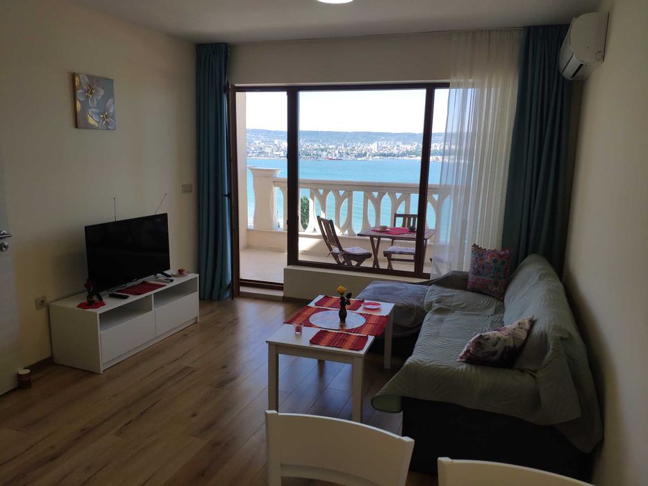 Дава се под наем Тристаен апартамент в Варна, Аспарухово - 113 кв.м за 947.58 € - Снимка #4
