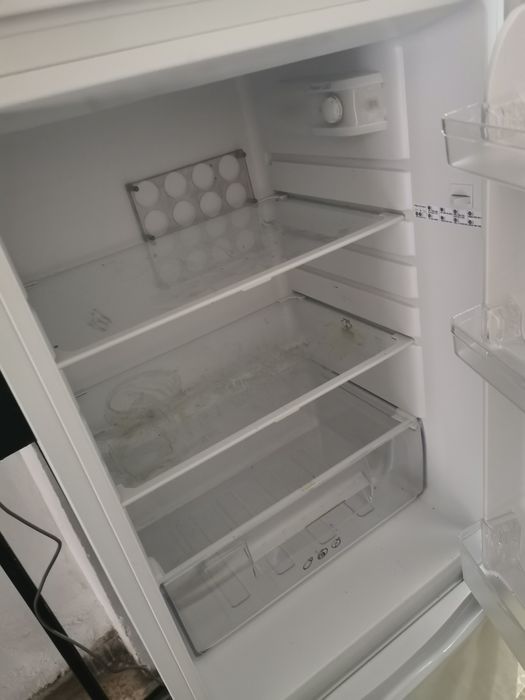 Хладилник. Канди.. Нов.