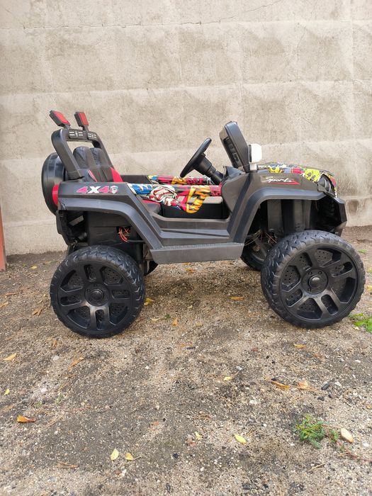 Продам электро машинку