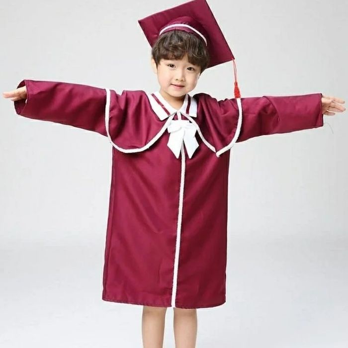 Прокат мантии для выпускников