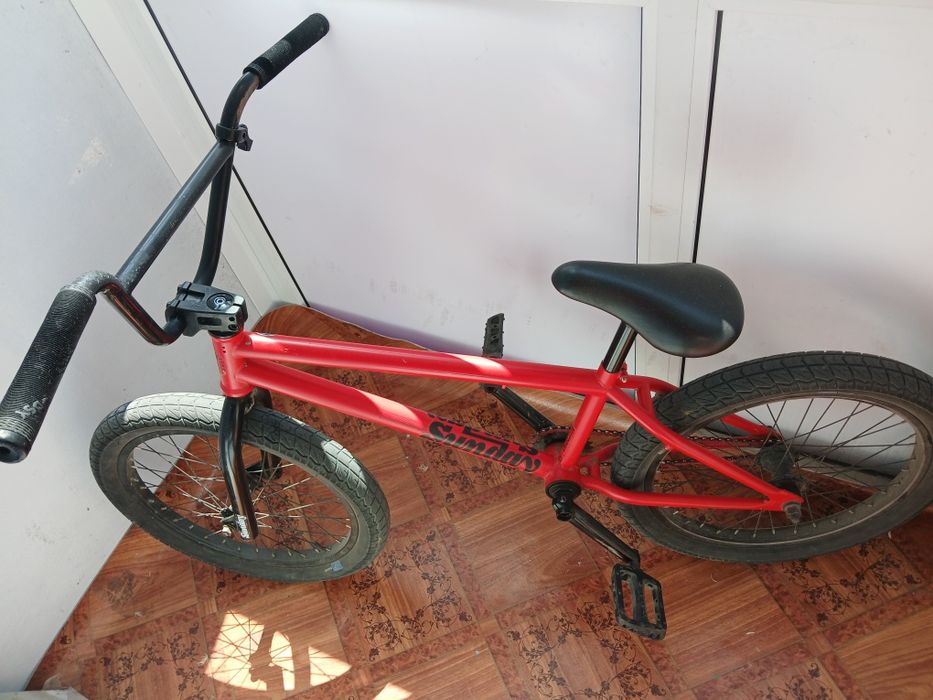 Продам трюковой  велосипед  BMX Sunday