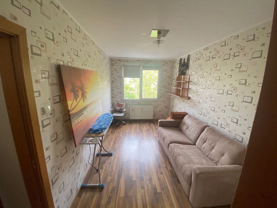 Apartament 4 camere zona 1 Decembrie -strada Fetesti