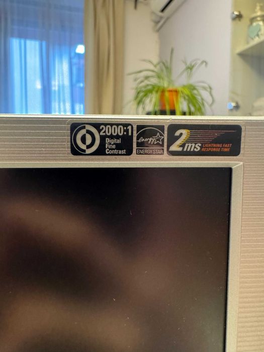 Monitor LG 19" L1953TR-SF