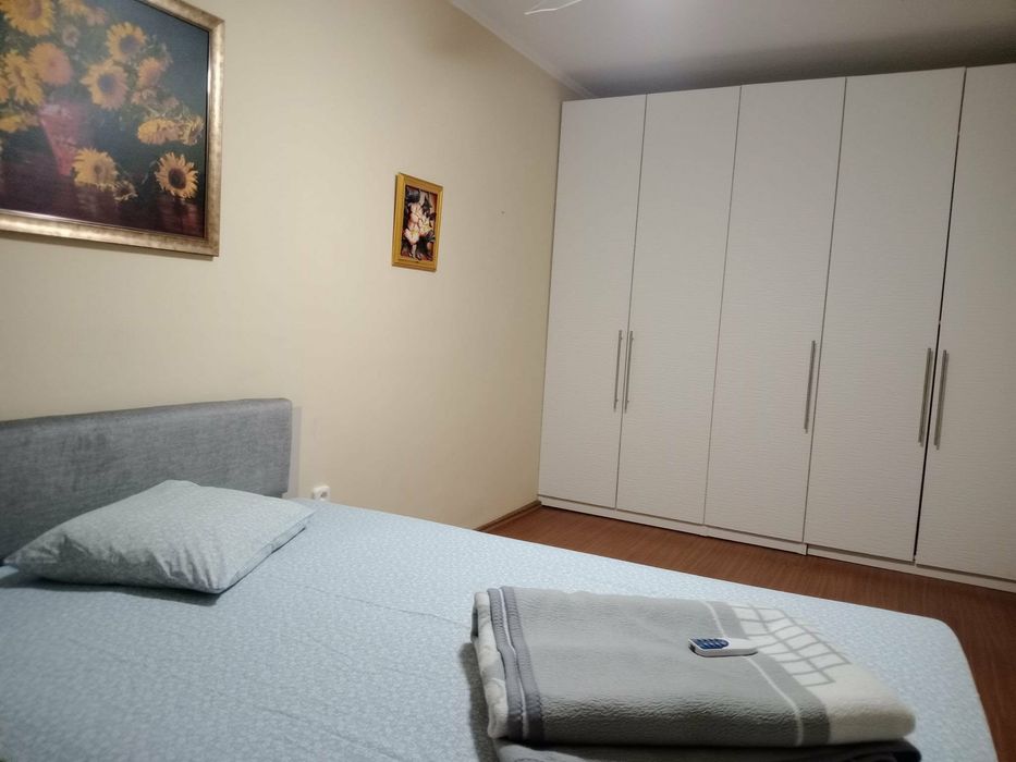 Inchiriez apartament modern cu 3 camere