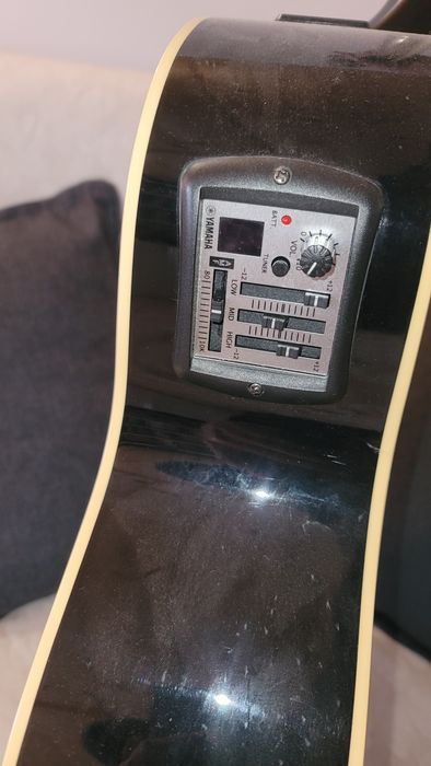 Chitară Yamaha Compass CPX700BL