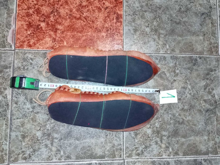 Цървули №44 и дървен бастун с глава на дракон