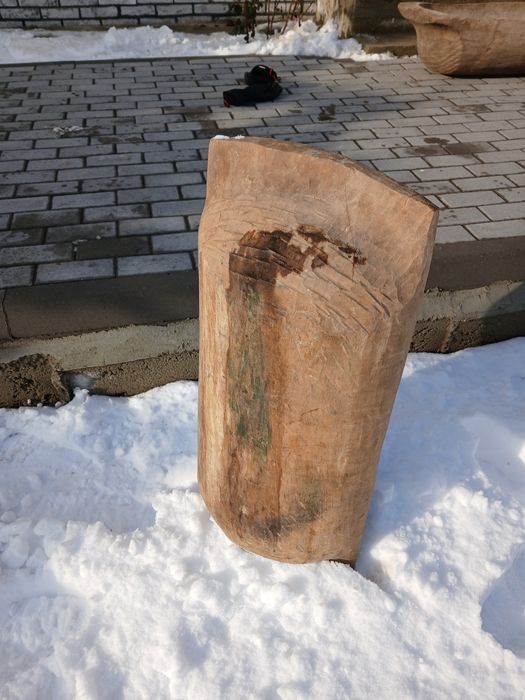 Covată mică din lemn masiv – 78 cm, rustică
Covată mică din lemn masiv