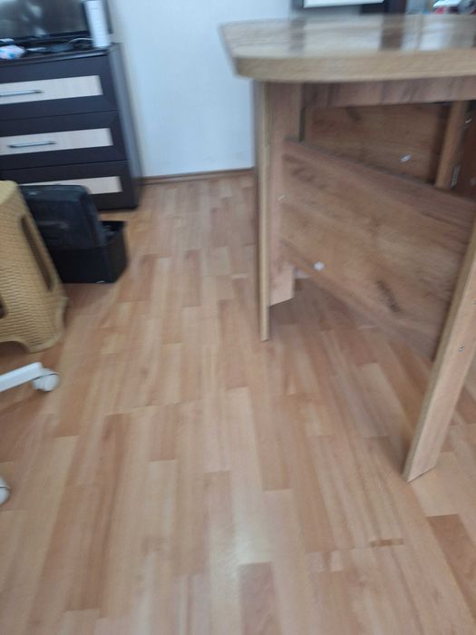 Разтегаема маса от дърво