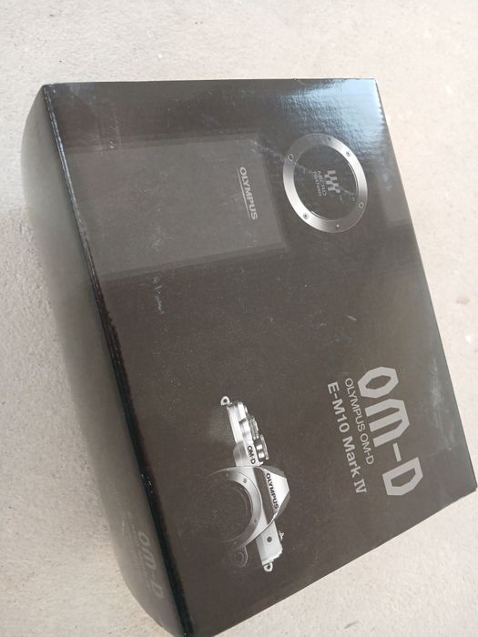 Фотоапарат Olympus E-M10 MARK IV