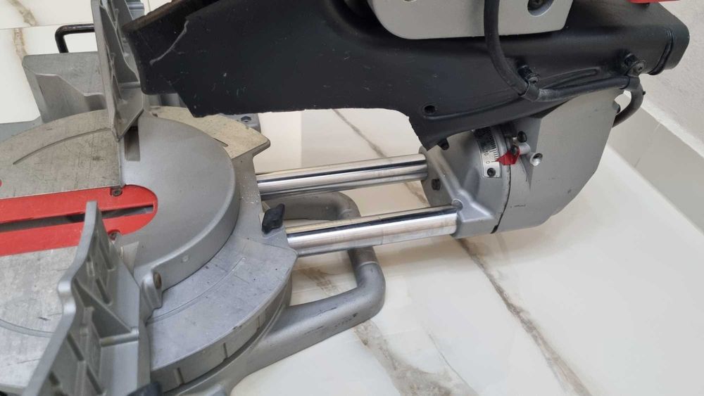 Circular profesional Milwaukee