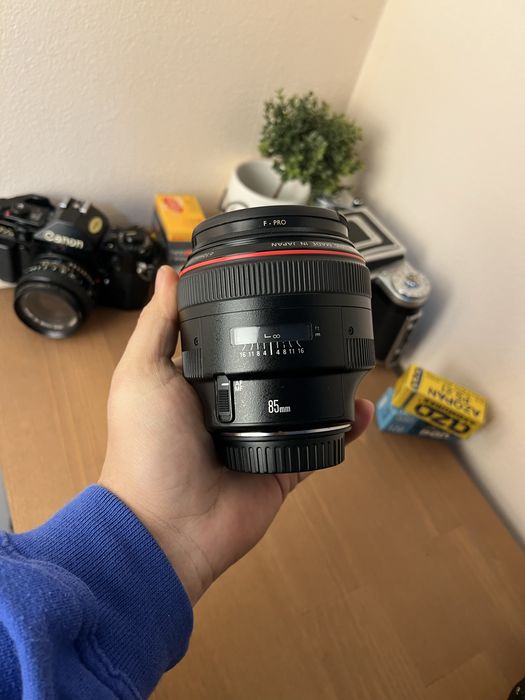 Canon EF 85 1.2L