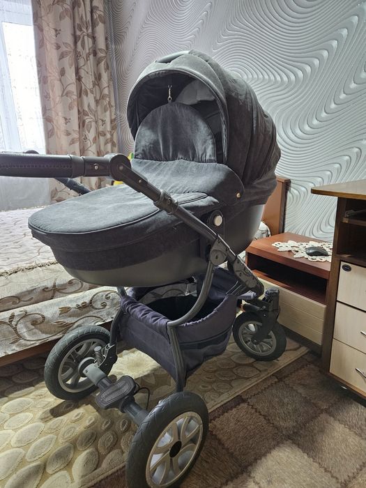 Детская коляска.