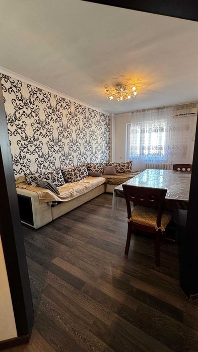 Продам квартиру 3 комнатную