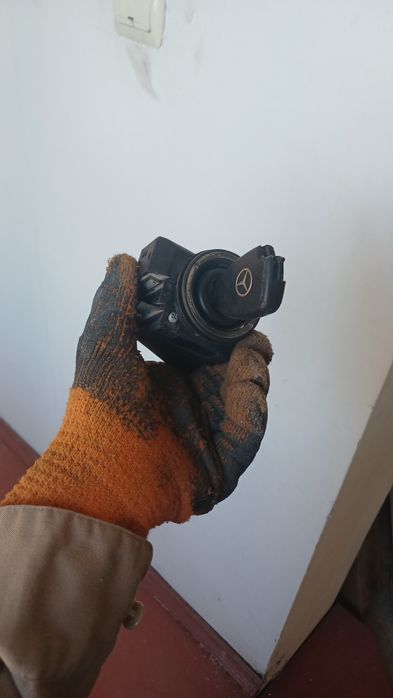 Запчасти мерседес 210