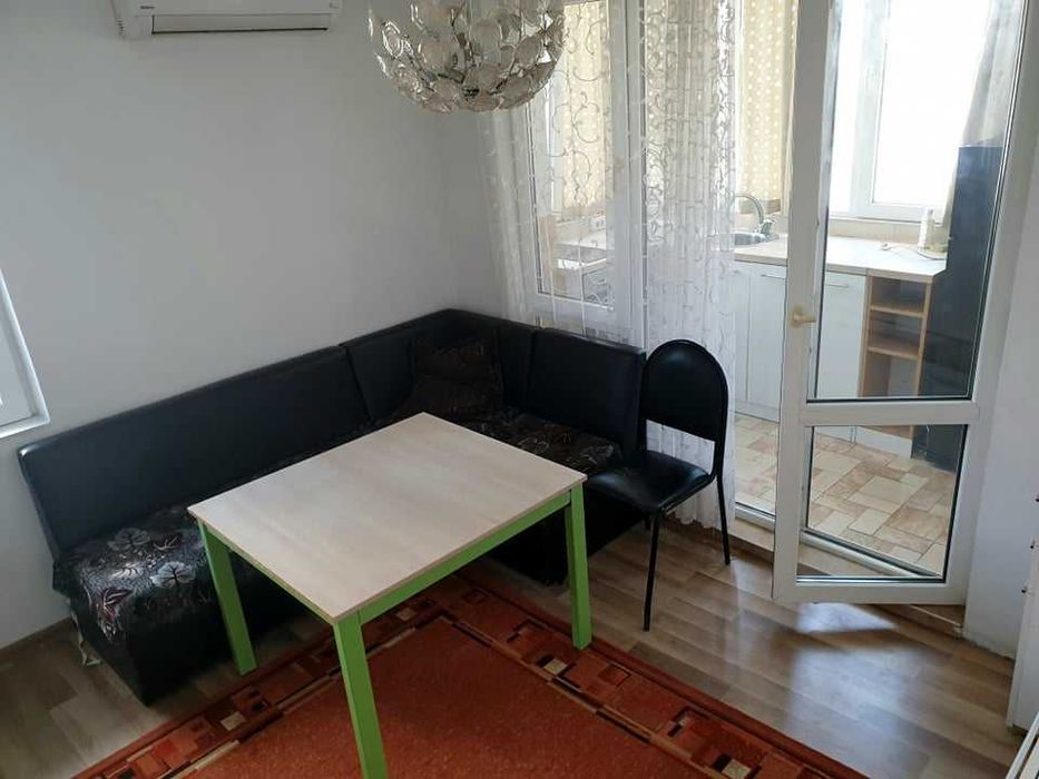 Дава се под наем Двустаен апартамент в Бургас, Меден рудник - зона А - 53 кв.м за 153 € - Снимка #2