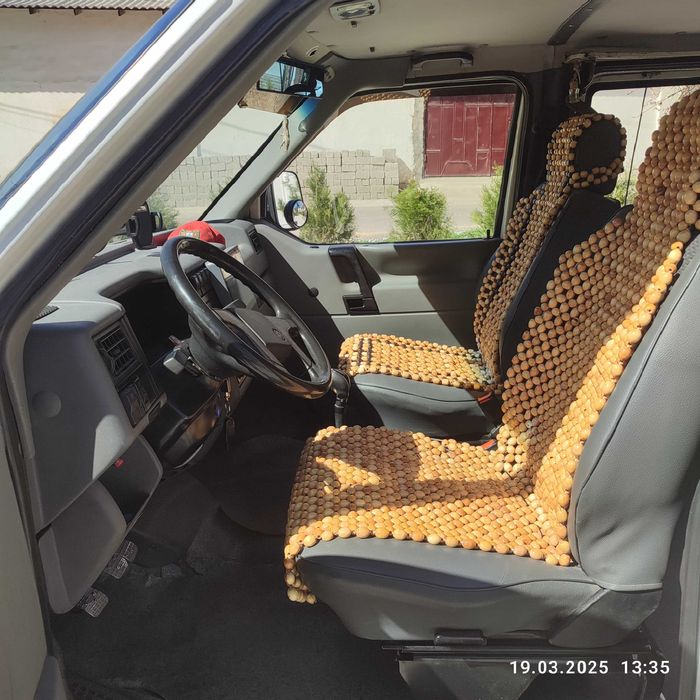 Микроавтобус VOLKSWAGEN T4