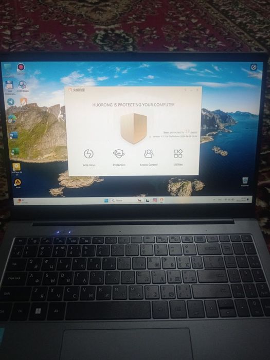 Noutbuk acer windows 1yillik kafolati bor 3oy ishlatilgan karbka