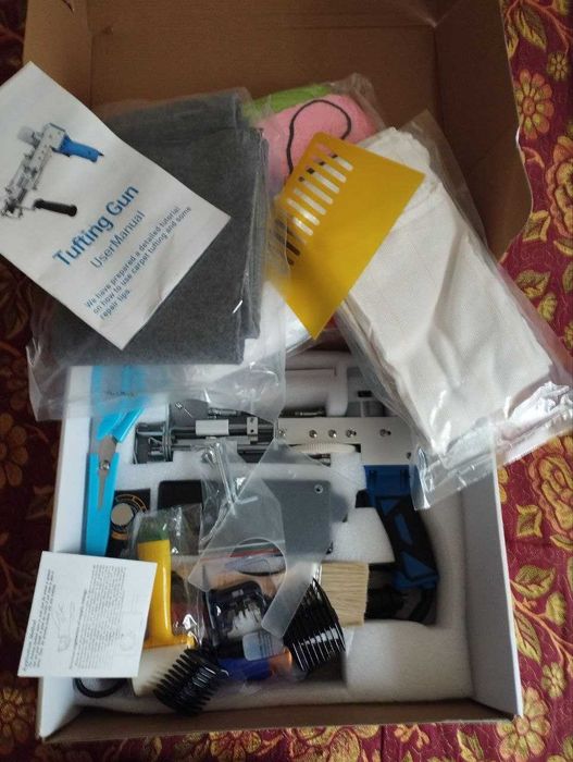 Пистолет для ковра творчества (тафтинга)