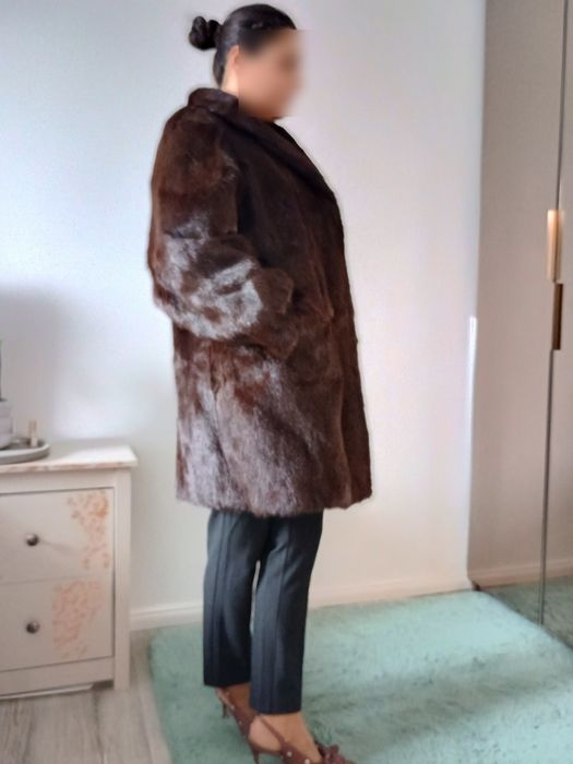 Haina de dama din blana naturala