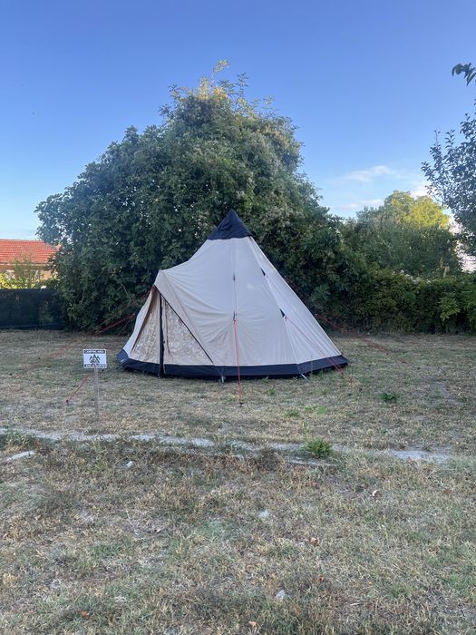 Нова палатка ROBENS