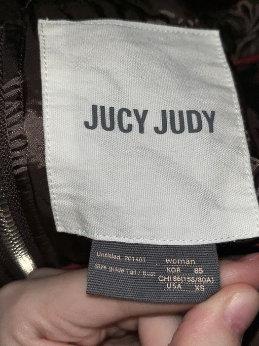 Бомбер женский.