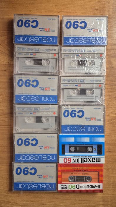 Аудиокассеты,  чистые, запечатанные.