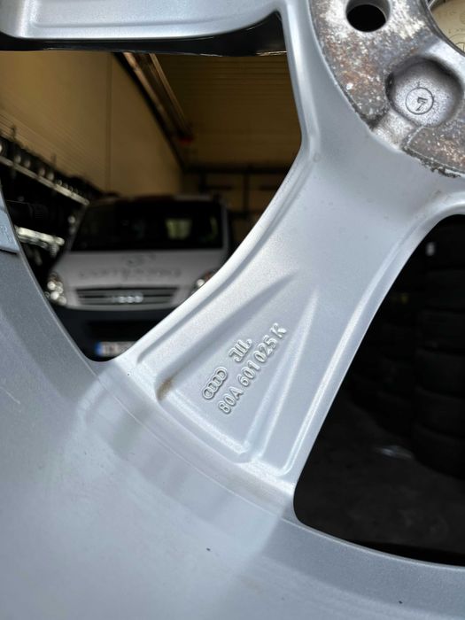 Set complet roti iarna Audi Q5 235 55 R 19 Hankook Winter i*cept Evo3