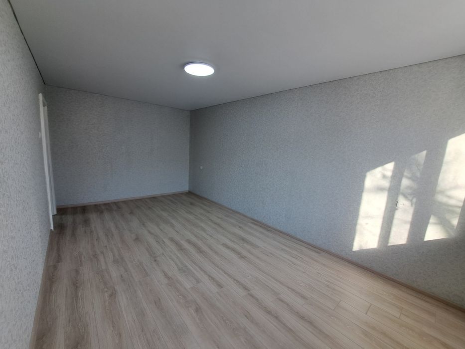 Продается трехкомнатная квартира