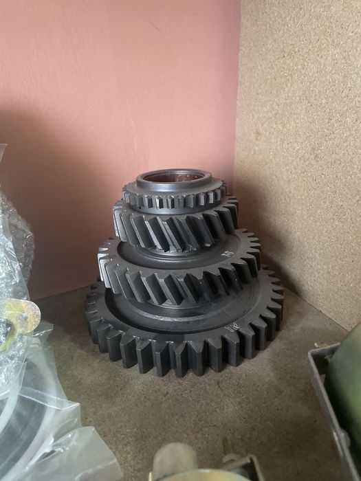 Запчасти на коробку Газ-53 ЗиЛ-130