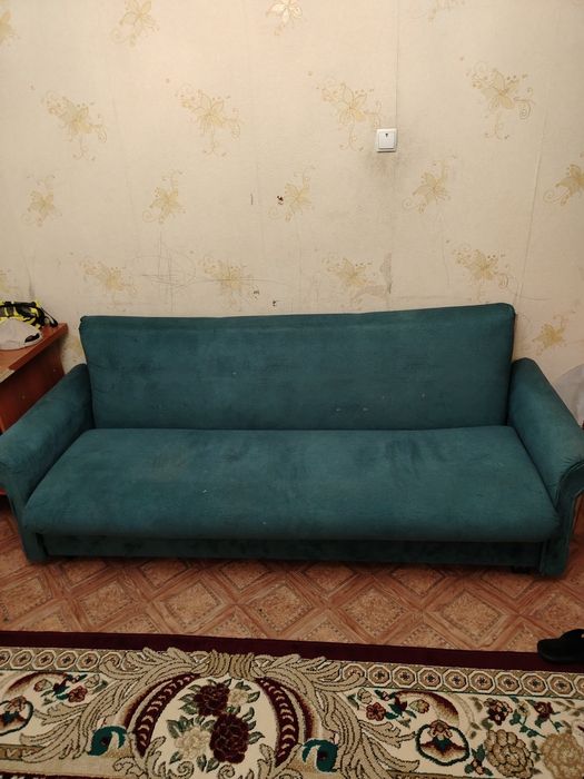 Диван в хорошем состоянии