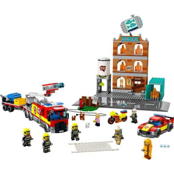 Нови Lego City - Централна гара (60469)/Пожарна бригада (60321)