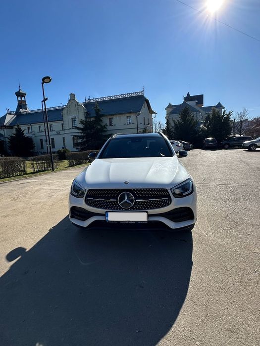 Mercedes-Benz GLC Al doilea proprietar, starea mașinii este foarte bună.