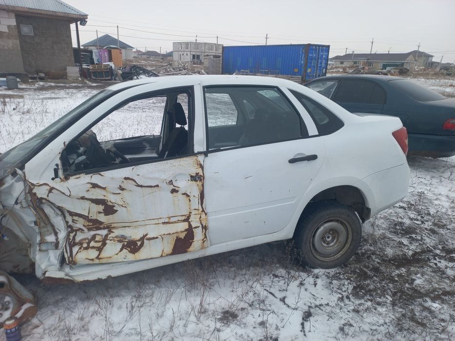 авто  на  разбор  лада  гранта