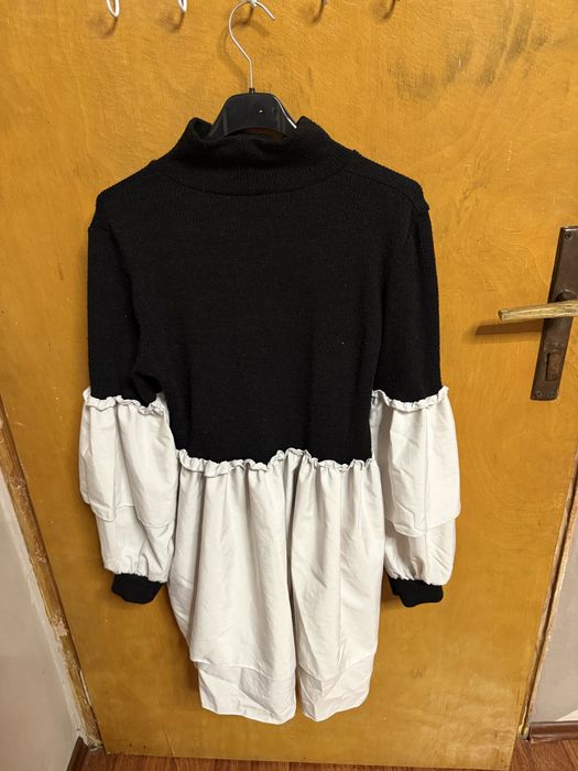 Рокли и кожена пола