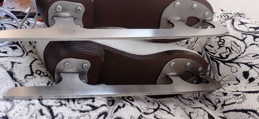 Фигурные коньки Salsa Elegant, р. 38