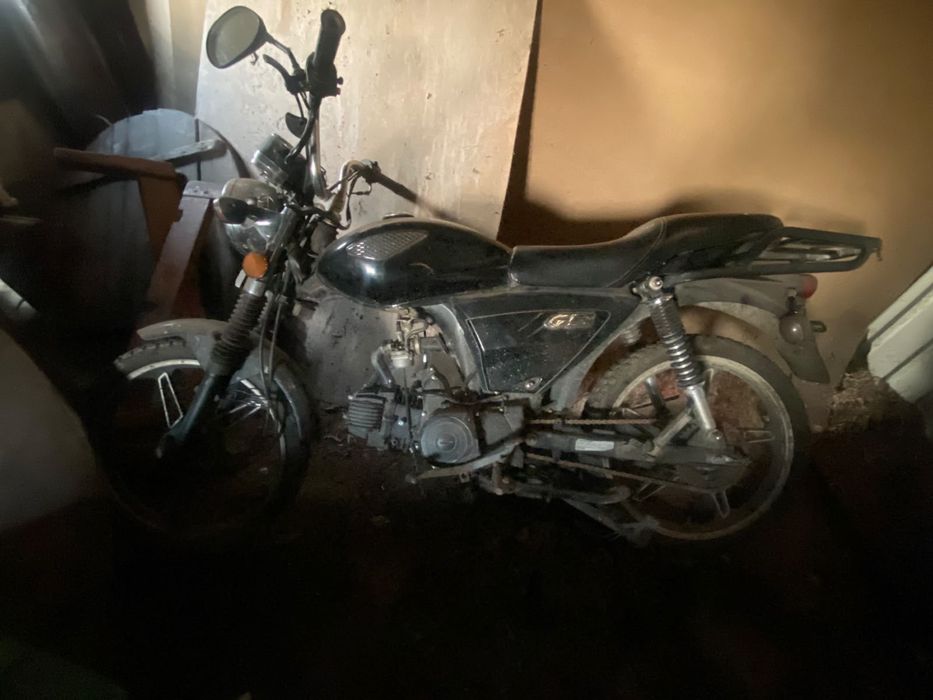 Продам  Мотоцикл рейсер 110