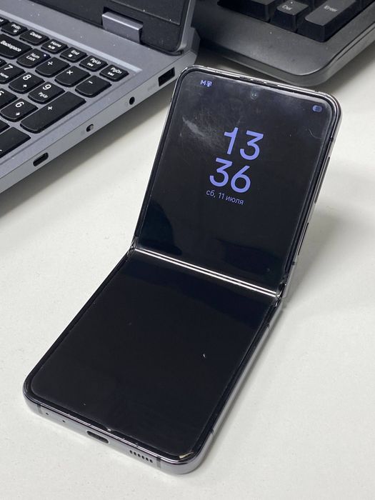Samsung Galaxy Z Flip5 8/512GB