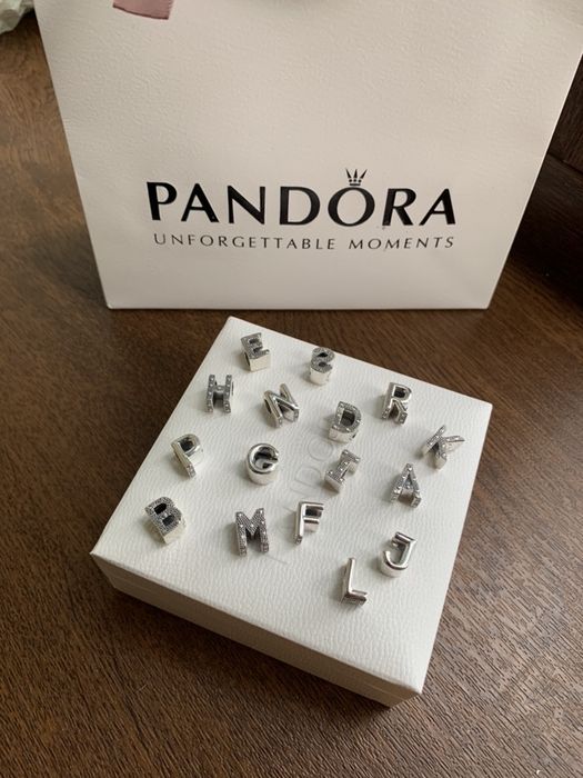 Шармы на браслет Пандора/Pandora