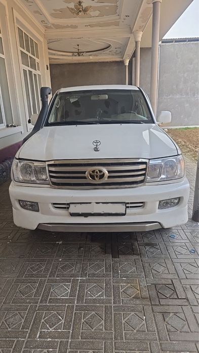 Toyota Land Cruiser 100