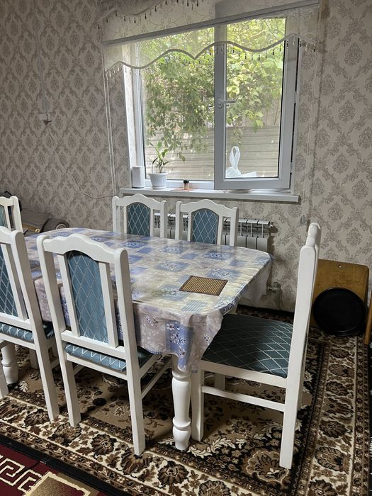 Продам стол новый