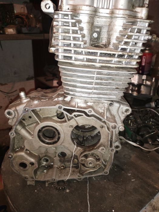 Продам запчасти двигателя 150куб