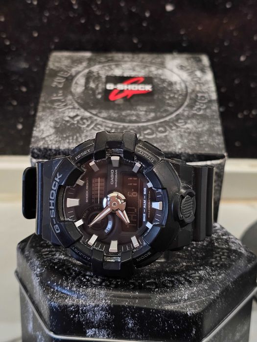 Часовник CASIO GA-700-1BER