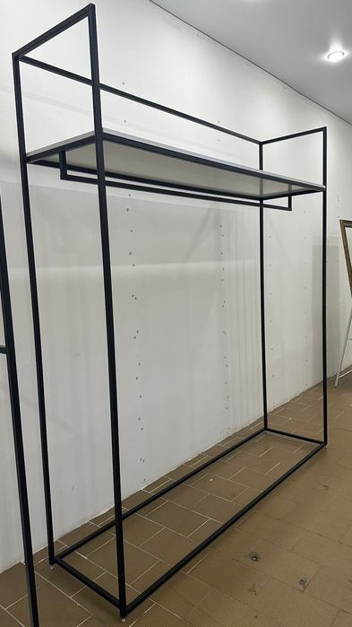 Стелажи для одежды